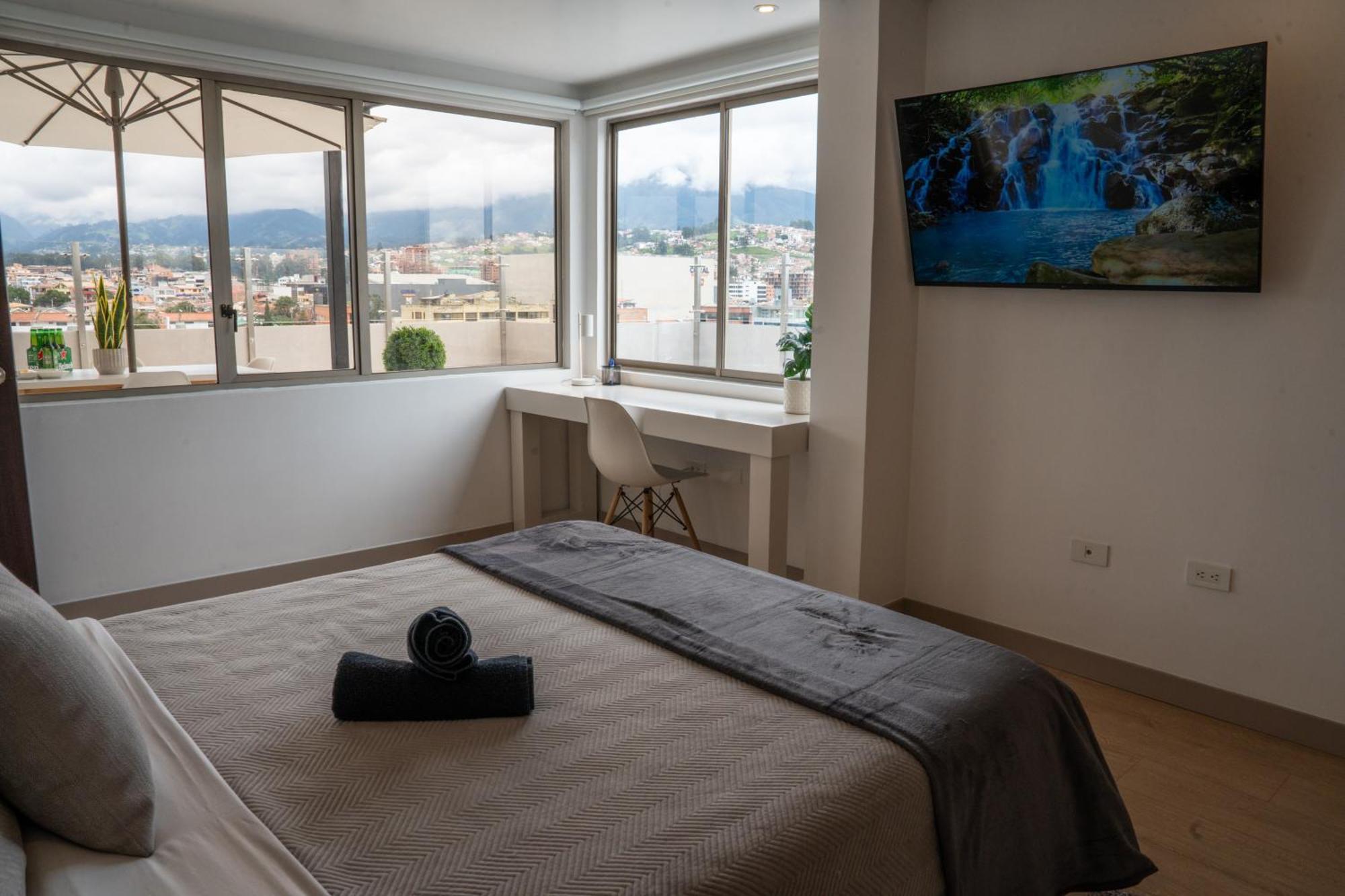 Spectacular Flat,3 Bedrooms, Central, Terrace, Free Parking Куэнка Экстерьер фото